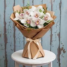 Букет цветов из:  Орхидеи и Розы в Можге